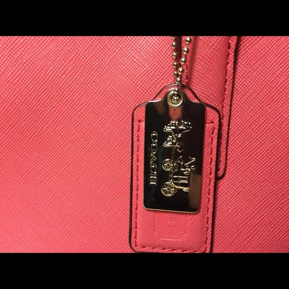 COPY - Coach
Christie K1320-29422 Rasberry Bag - Picture 2 of 8